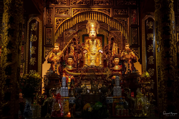 Tín Ngưỡng Thờ Đức Thánh Trần: Hành Trình Từ Lịch Sử Đến Tâm Linh